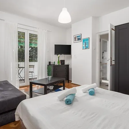 La Perla Apartment *